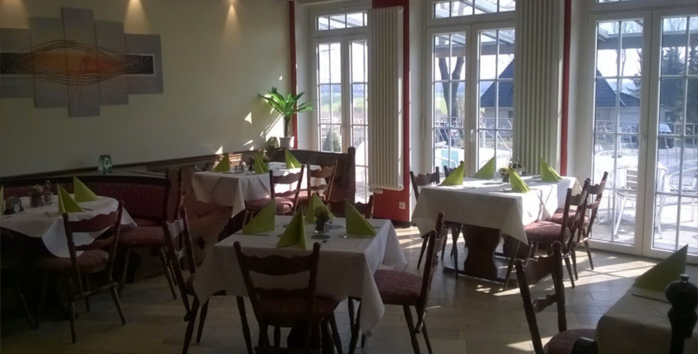 Hotel Restaurant Zum Jaegerheim Wendeburg Eksteriør bilde
